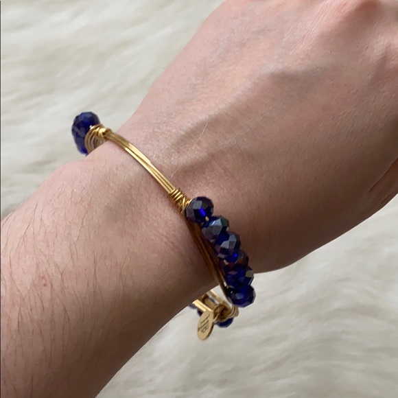 NWOT*Bourbon and Bowties Wire Wrap Bracelet - Picture 7 of 8